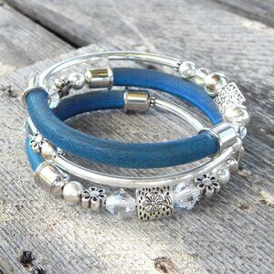 Bracelet - Memory Wire - Daisy Beads - Swarovski Crystals - HANDMADE "USA"